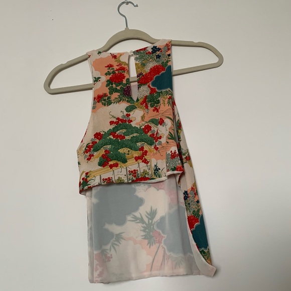 TWO FOR ONE BUNDLE- Two Flower Printed Tops - Picture 4 of 10